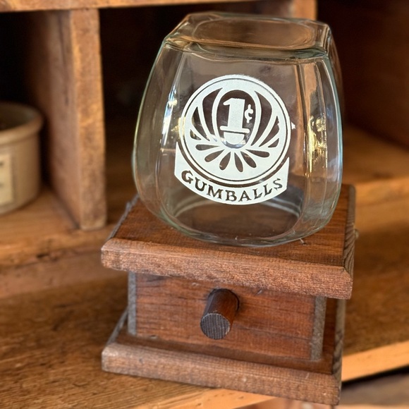 Knock On Wood Corporation Other - Vintage Knock on Wood Corporation Glass Gumball Jar with Wooden Base